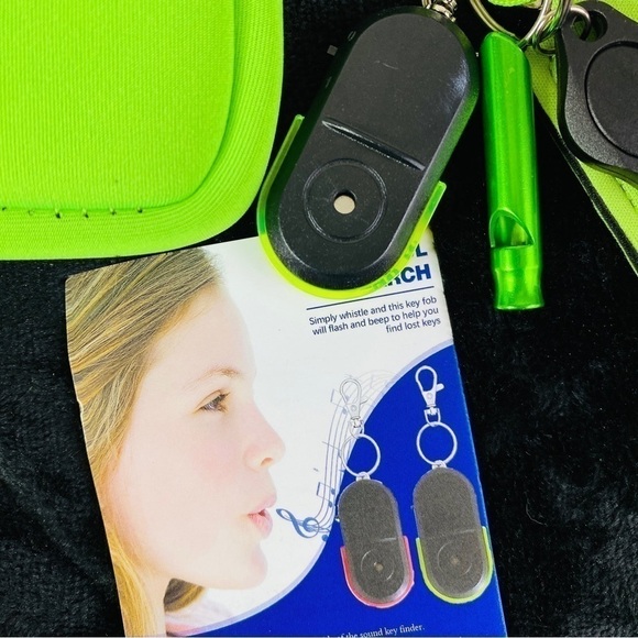 Water Bottle Pocket Key Finder Whistle Flashlight - Picture 7 of 8